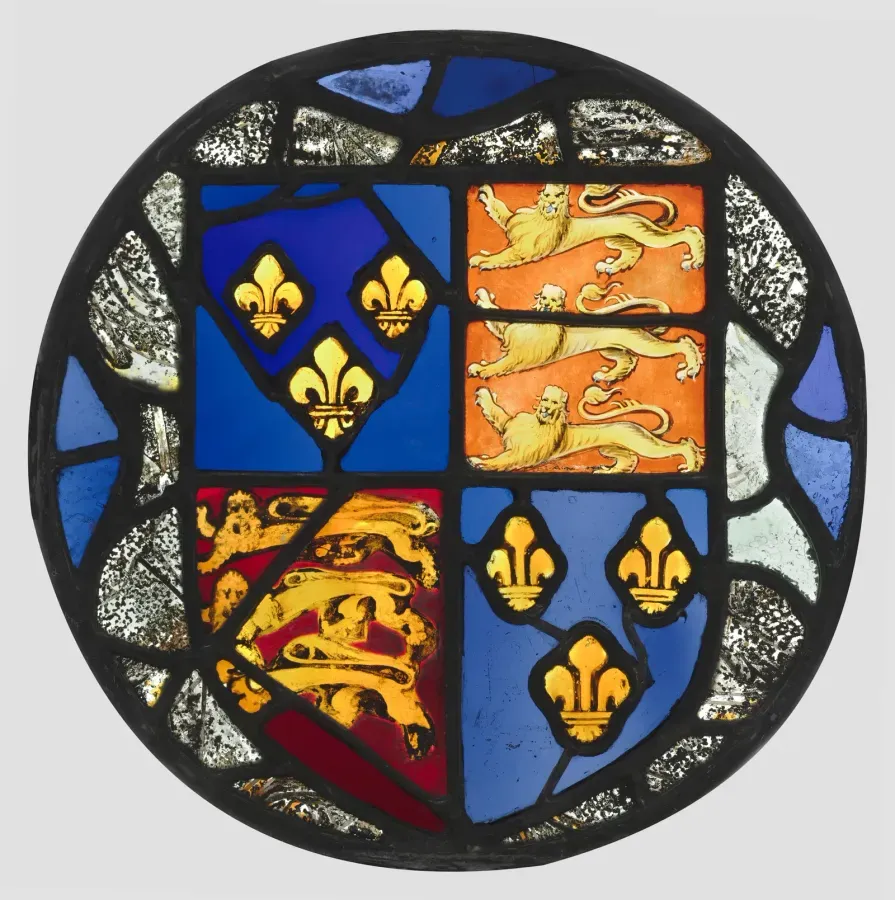 Medallon heraldico de vidriera con las armas de Inglaterra cuarteladas con las lises de Francia, hacia 1500