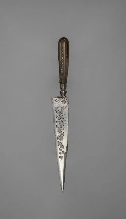 Cuchillo historico de la coleccion del Cleveland Museum of Art
